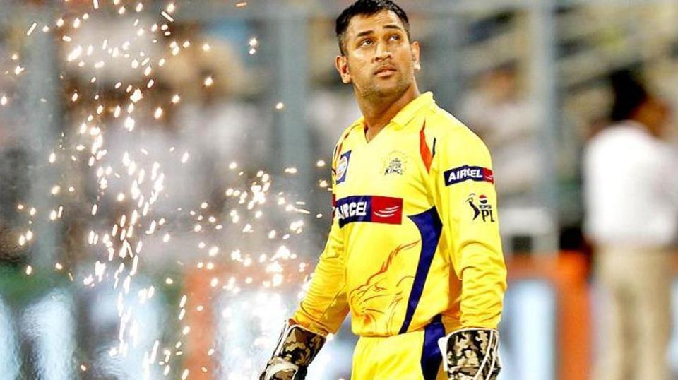 ms dhoni in csk jersey